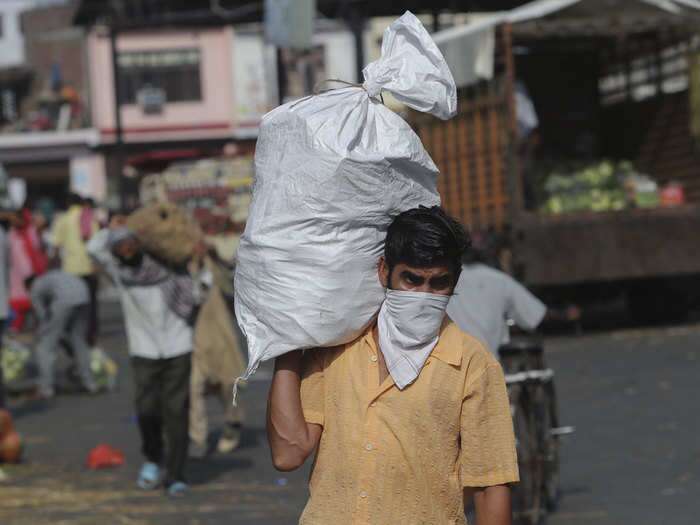 किराना दुकानें दाेपहर 12 बजे तक ही 