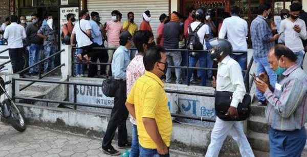 अकेले कपड़ा कारोबार का ही आंकड़ा साढ़े