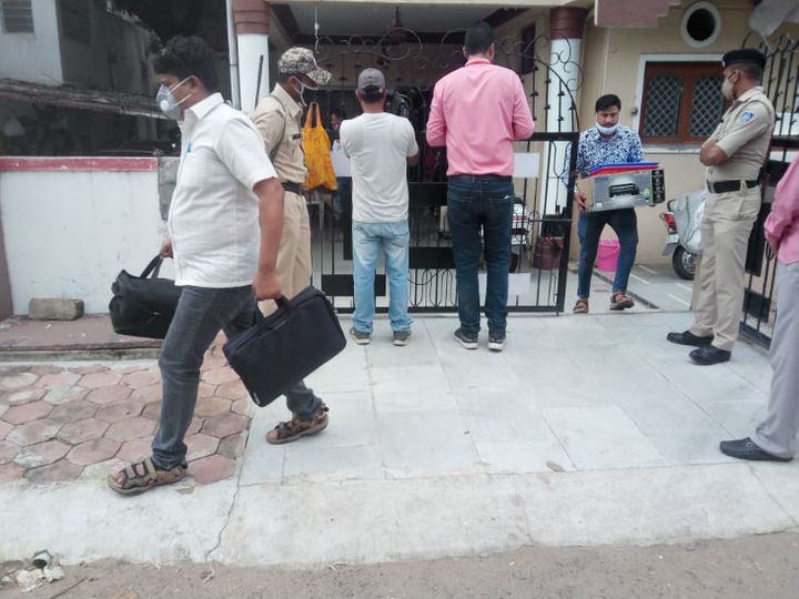भोपाल में लोकायुक्त पुलिस को चाय और