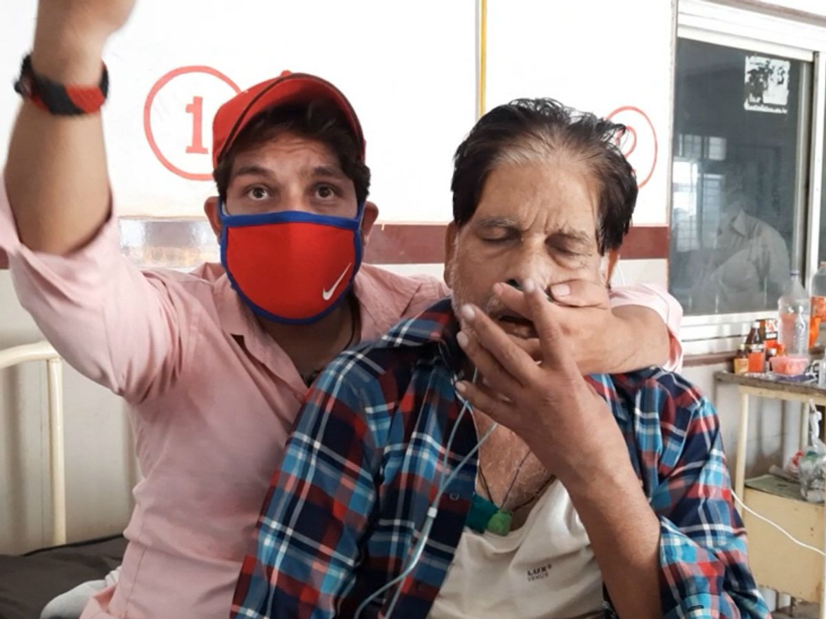 वेंटिलेटर में धमाके के बाद आग, कोरा
