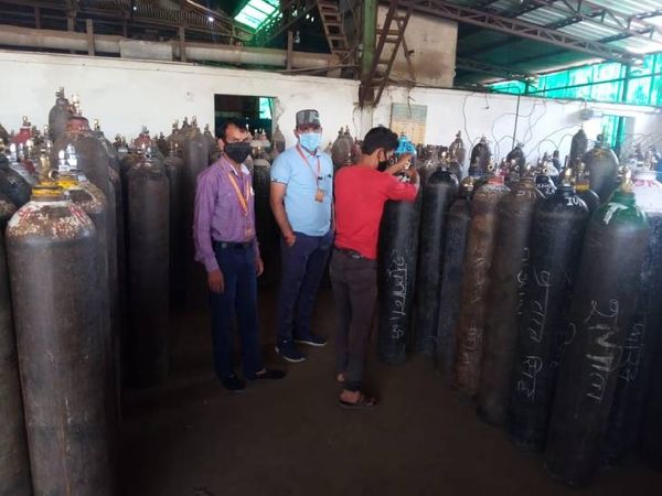 महाकाल के सेवक मरीजों की सांसों के 