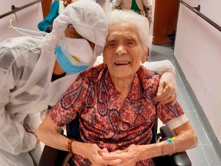 इटली में 101 साल की मारिया ने तीन ब