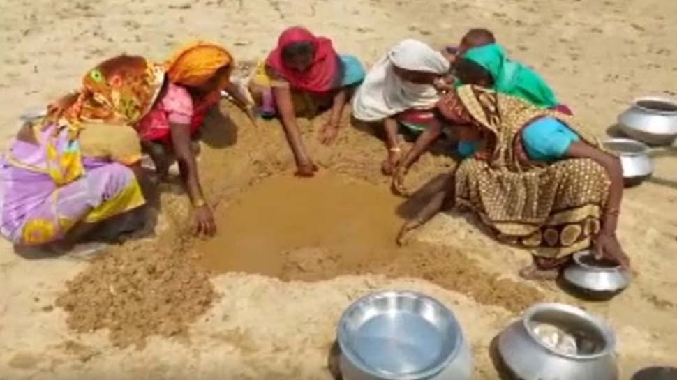 जल संकट: पानी की बूंद-बूंद को तरस र