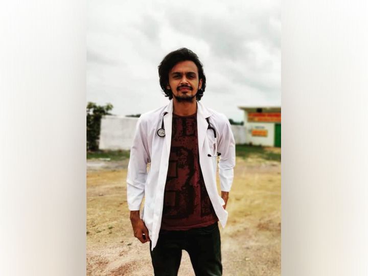 उज्जैन में विधायक की बीमार मां को द