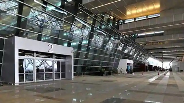 दिल्ली के IGI एयरपोर्ट पर पकड़े गए 
