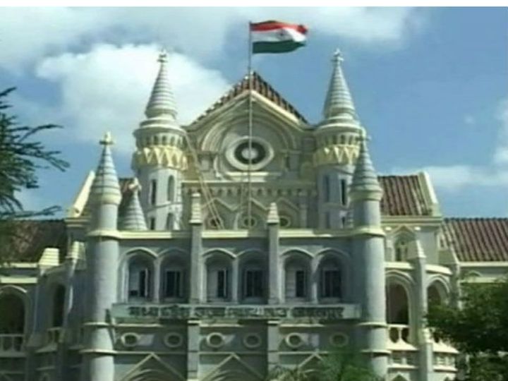 अभिभावक और स्कूल प्रबंधन को मंगलवार