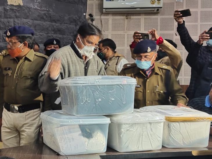 नशे के 5 सौदागरों से 70 करोड़ की ड्र