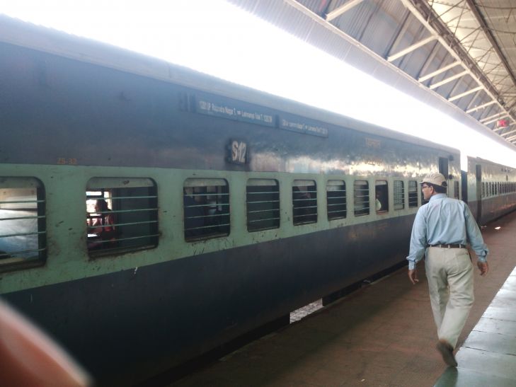 शहर से बाहर नहीं जा रहे भोपाल के लो