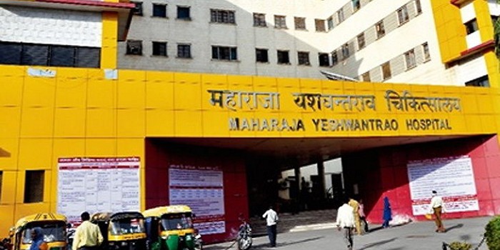 इंदौर में हॉस्पिटल की OPD में स्क्र