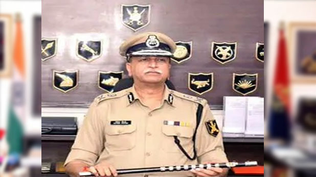 राजनीतिक दबाव डलवाने वाले पुलिस अधि