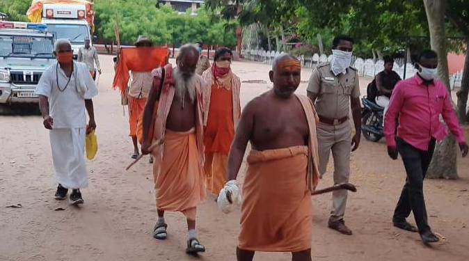 लॉक डाउन मे 70 दिन रुकी रहने के बाद