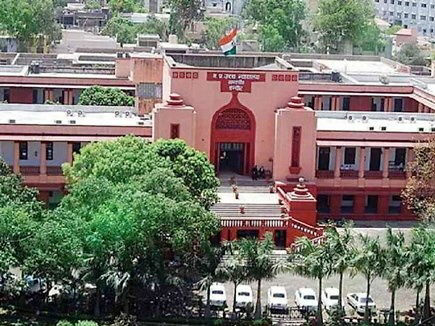 कोरोना के इलाज के नाम पर दोगुना फीस