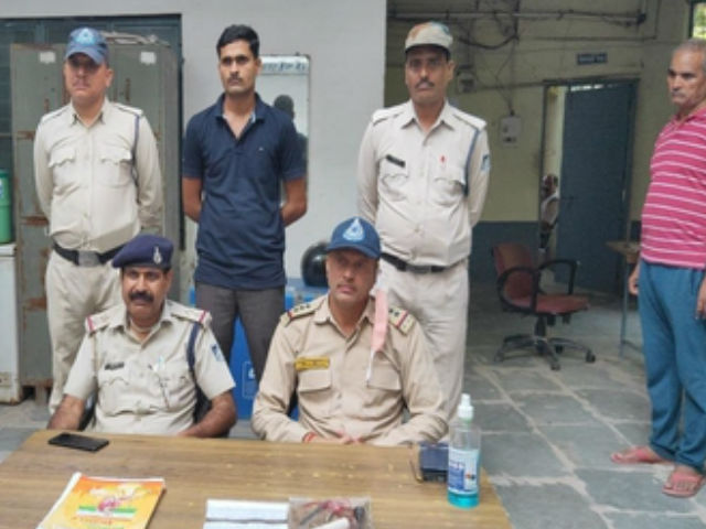 स्कूल में मिले बम की ये है सच्चाई, 