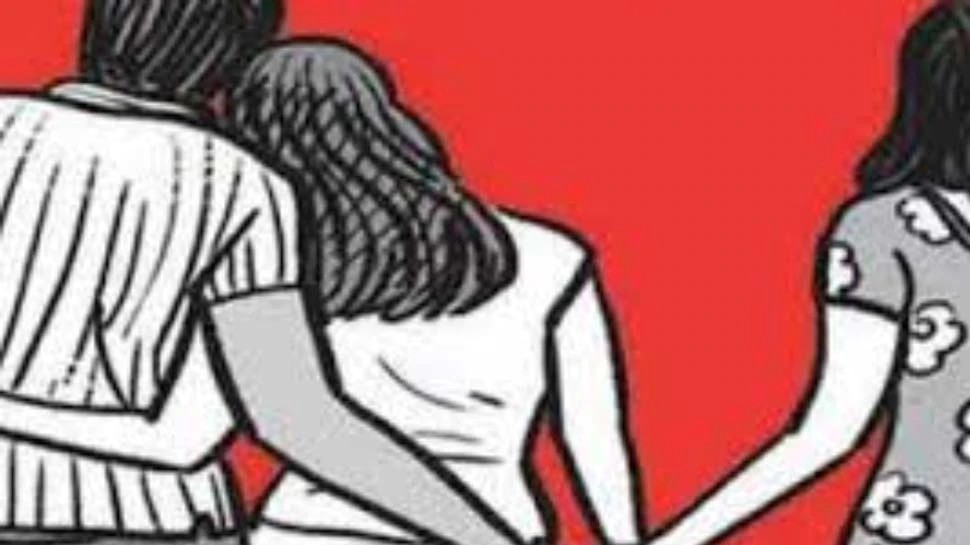 पति की गर्लफ्रेंड के लिए पत्नी ने क