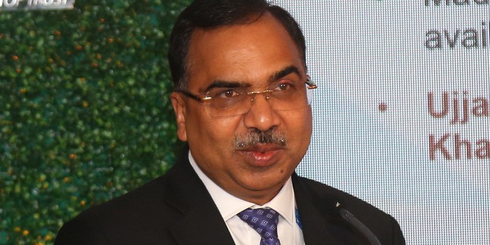 लॉकडाउन के संदर्भ CM शिवराज की टेबल