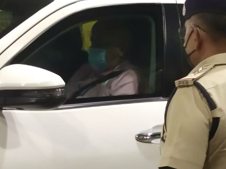 आरएसएस प्रमुख मोहन भागवत देर रात रा