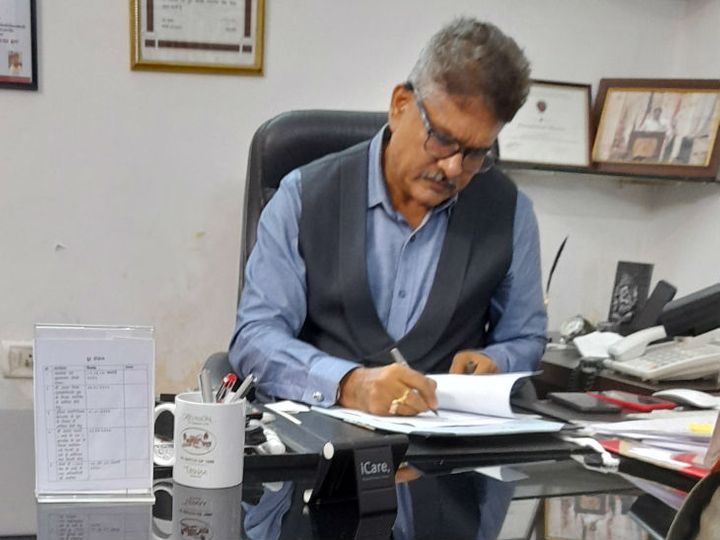 पूर्व डीजी पुरुषोत्तम को अभी राहत न