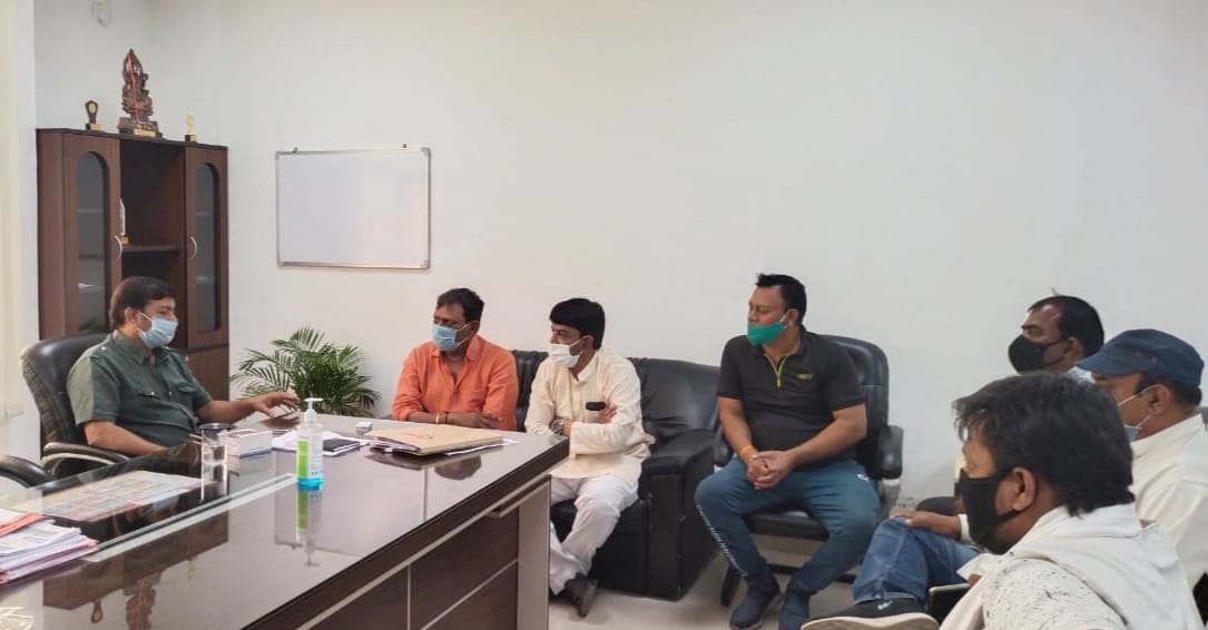 कांग्रेस शुरू करेगी हेल्पडेस्क, मेड