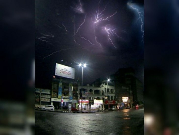 भोपाल में शाम को मौसम ने मारी पलटी 