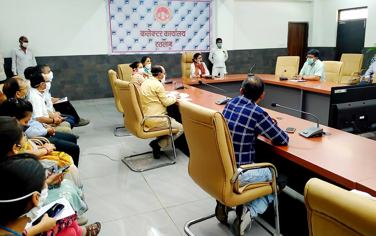 सूदखोरों एवं चिटफंड कंपनियों आदि से