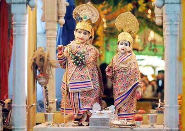 100 करोड़ रुपए से अधिक की सिंधिया र