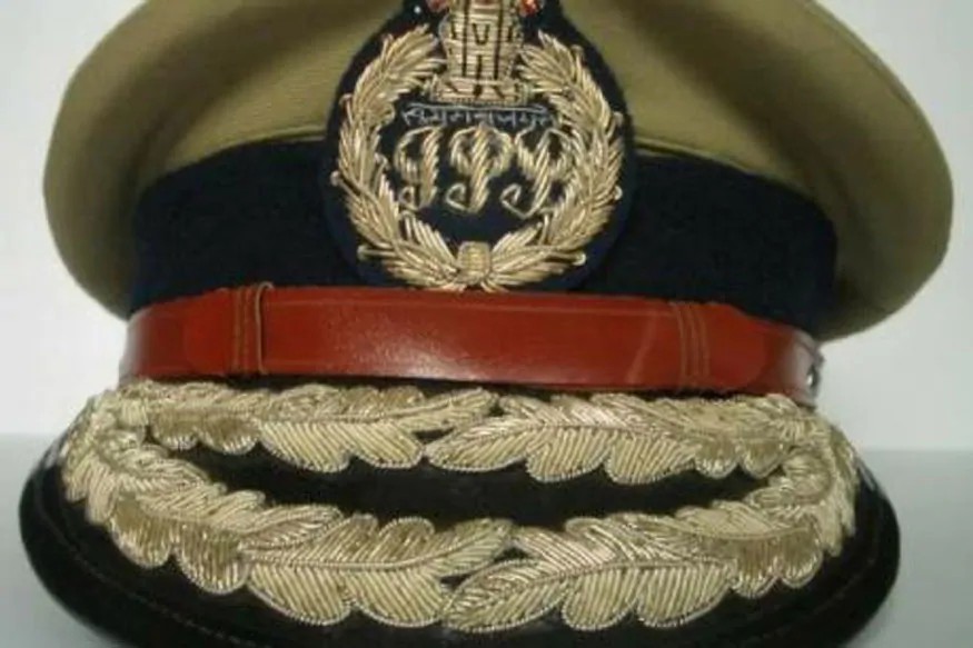 राज्य पुलिस सेवा के 1995 बैच के 8 अ