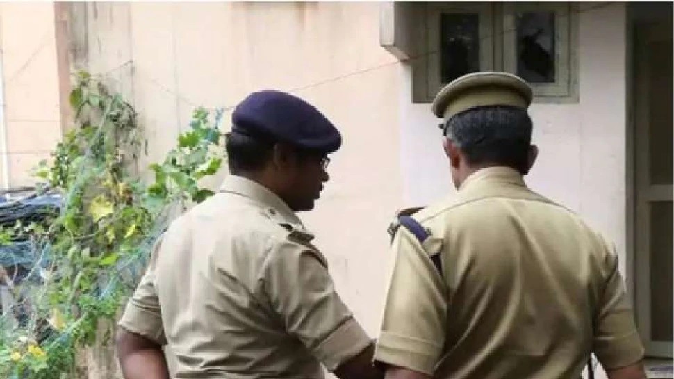 दो IPS ने मिलकर केंद्र और राज्य सरक