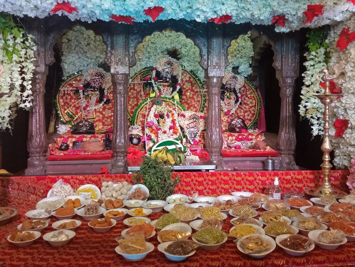 गोपाल मंदिर, बांके बिहारी और श्री व