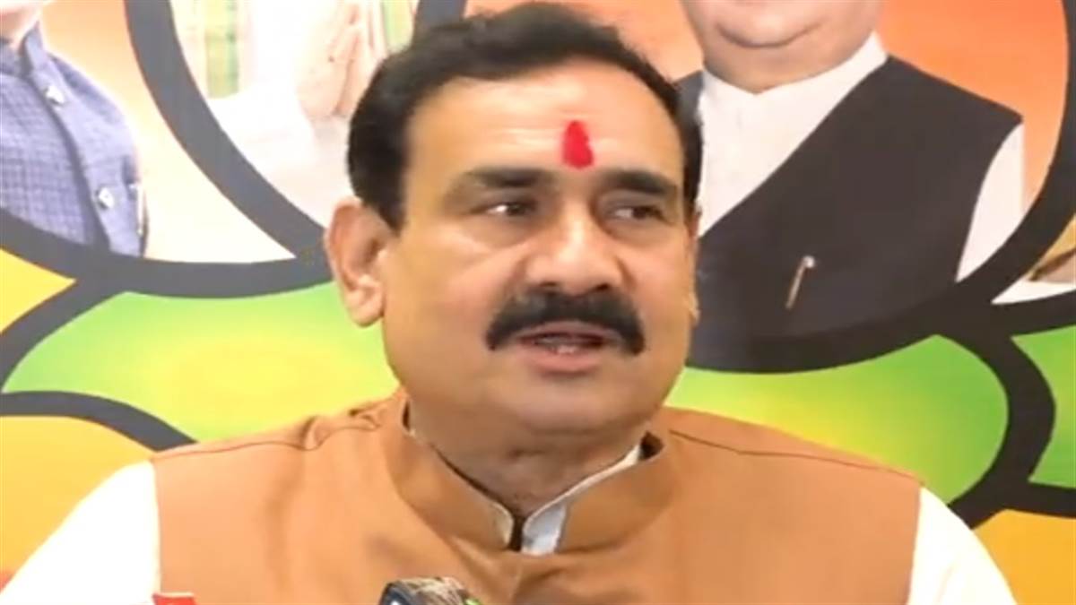 विज्ञापन को लेकर विवादों में आमिर ख
