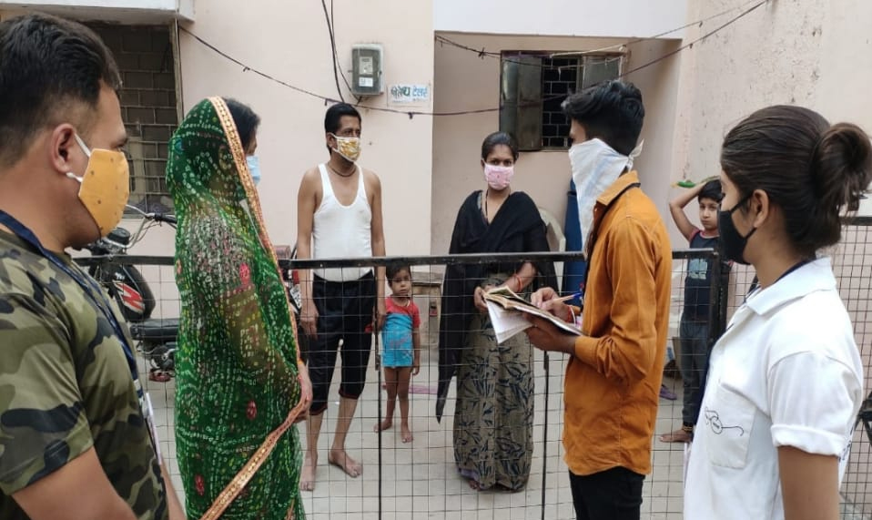 आओ वैक्सीन लगवाए कोरोना संक्रमण को 