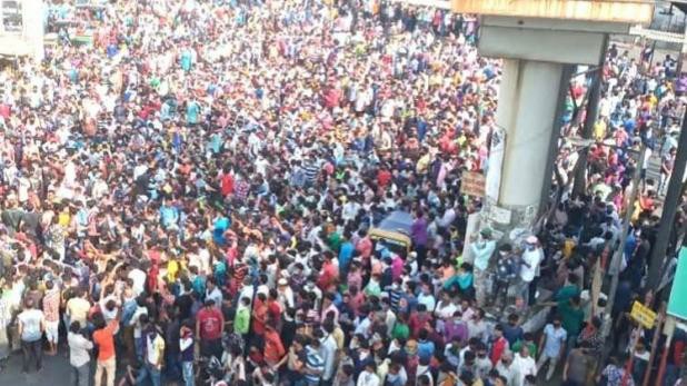लॉकडाउन खत्म होने की उम्मीद में मुं
