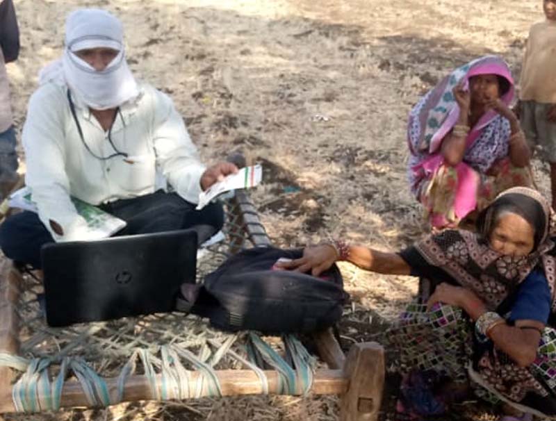 कंटेनमेंट क्षेत्र में 2 लाख 66 हजार