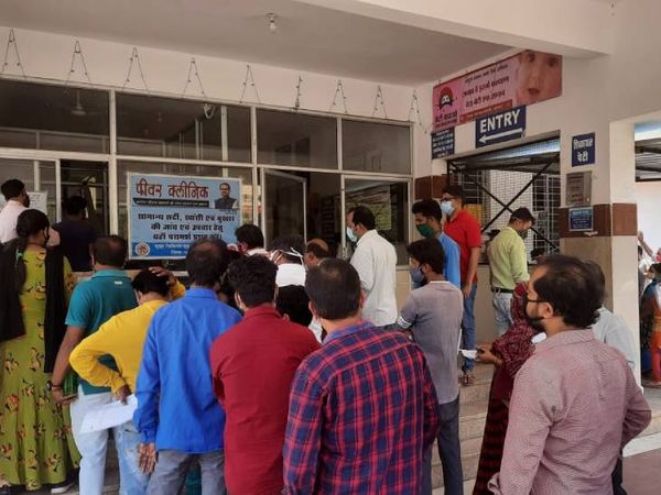 करीब आधे प्रदेश में कोरोना कर्फ्यू,