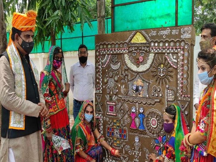 अब तक का सबसे बड़ा आंकड़ा, 379 नए मर