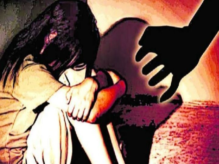 ठेकेदार ने अपनी ही कंपनी की कर्मचार