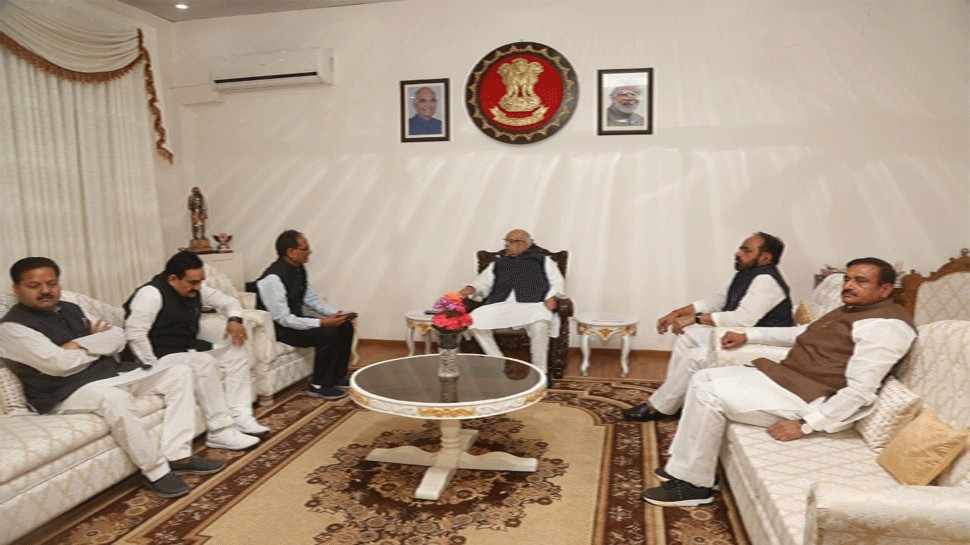 फ्लोर टेस्ट की मांग को लेकर BJP पहु