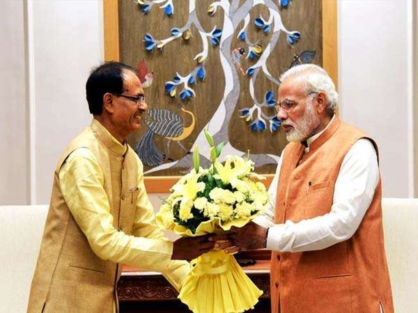 सरकार के कामकाज के अलावा राजनीतिक म