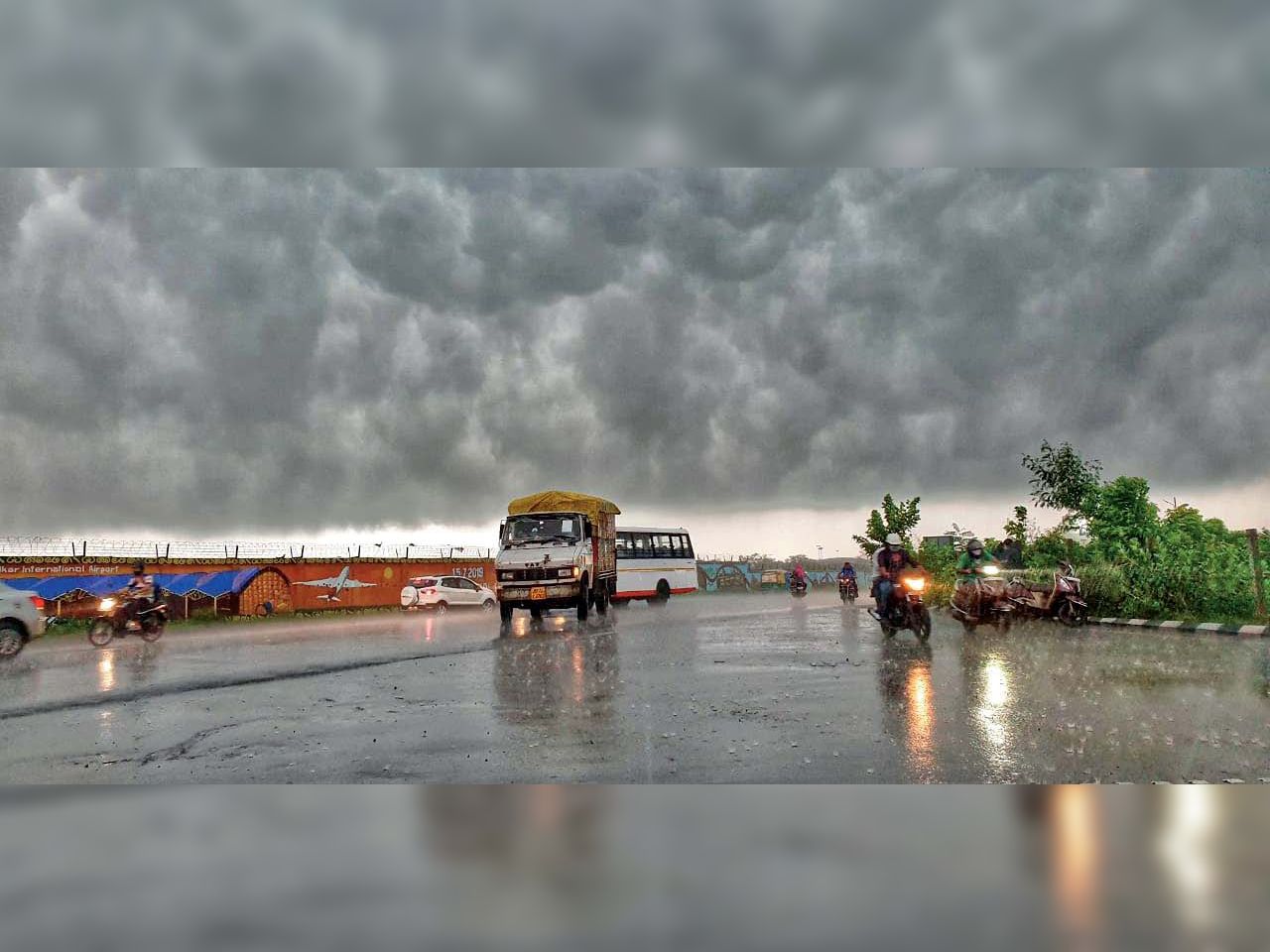 फिर 15 दिन के अंतराल से बरसा, बीते 