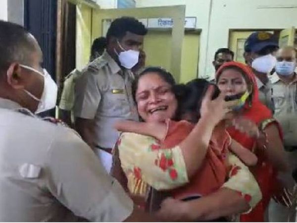 5 हजार रुपए वापस नहीं किए, तो बच्चे