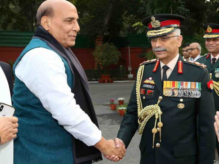 रक्षामंत्री राजनाथ सिंह ने आर्मी ची