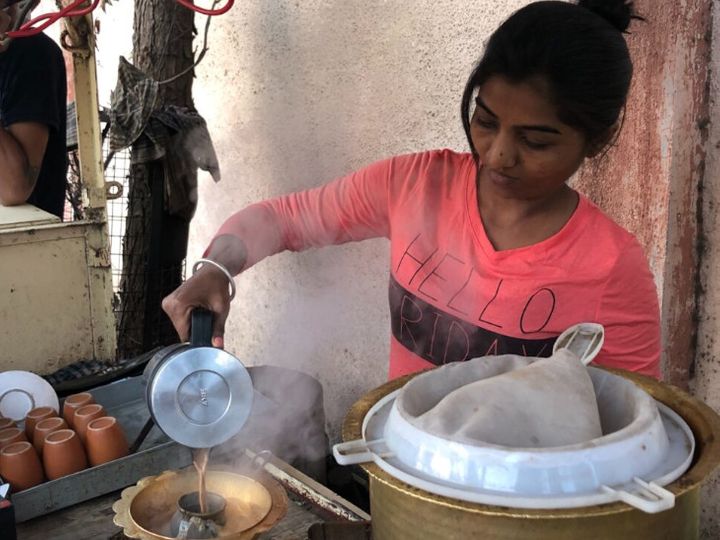 कंप्यूटर ऑपरेटर की नौकरी छोड़कर शुर