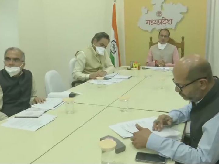 आगर में बनेगा गो संवर्धन अनुसंधान क