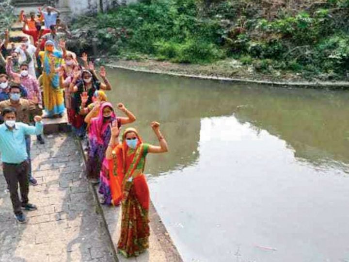 ब्याज पर पैसे लेकर नदी को दिया जीवन