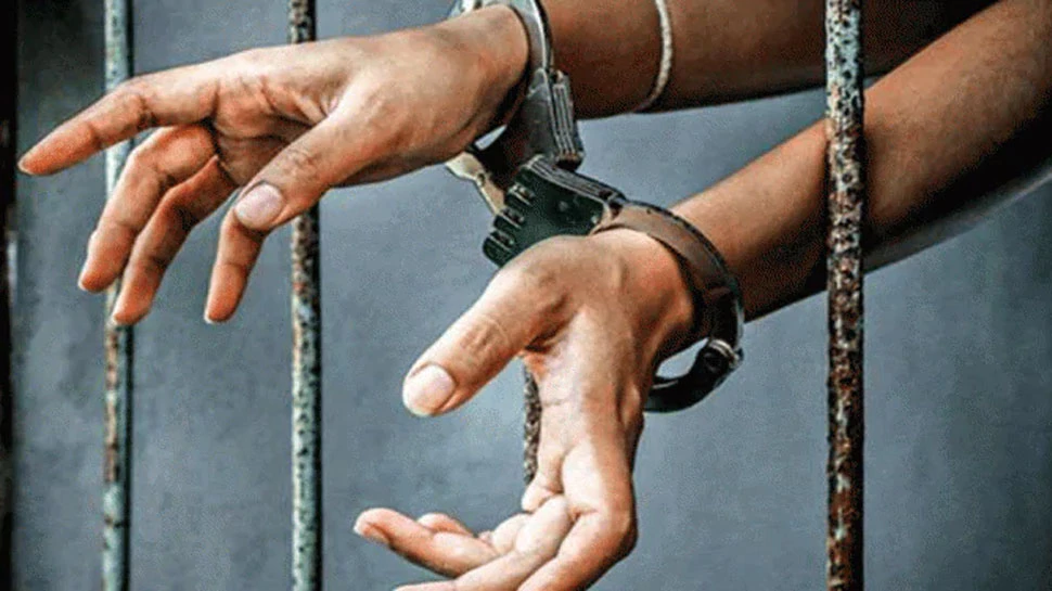 मेडिकल कालेज में एडमिशन के नाम पर क