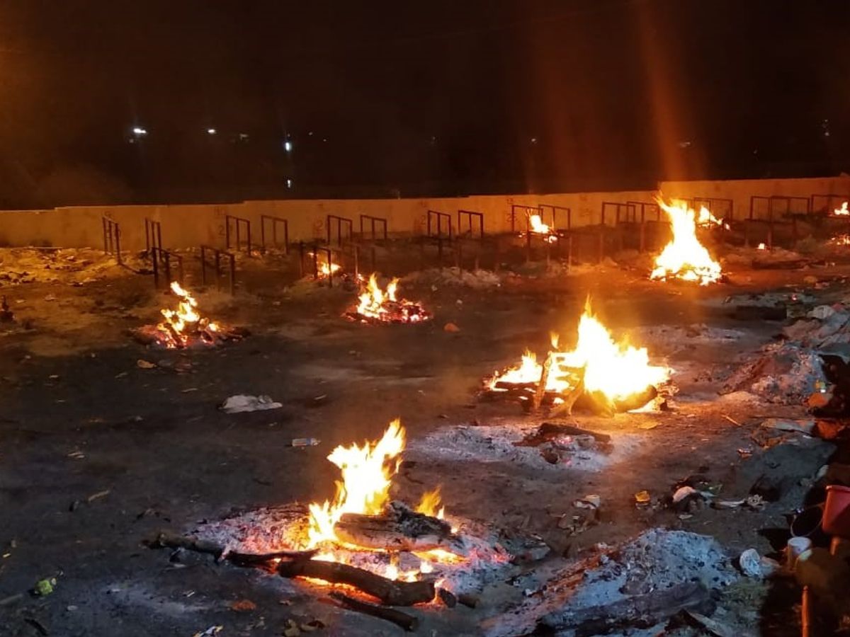 कोरोना संक्रमिताें के 100 शव, इनमें