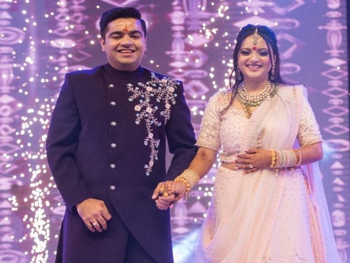 शादी के 25000 कार्ड बांटे, कोरोना क