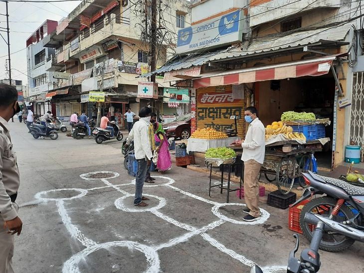 सुबह दूध के लिए लाइनें लगीं, किसी द