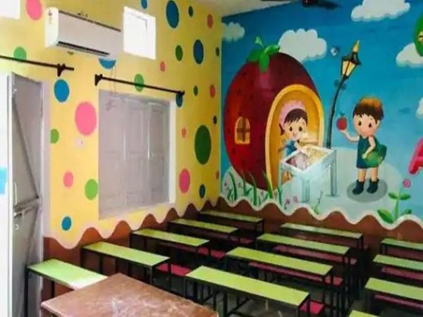 शिक्षक नहीं पहुंच पा रहे स्कूल, 10व