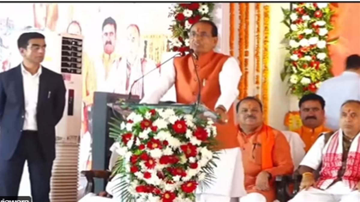 देवास गौरव यात्रा कार्यक्रम में बोल