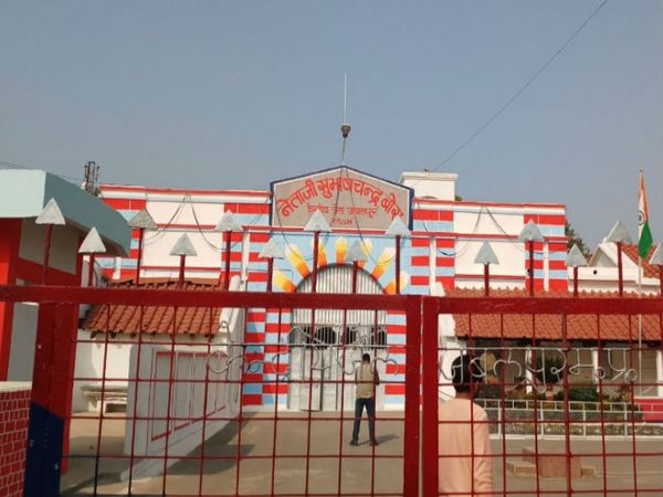 रमनगरा यार्ड से दो ड्राइवरों के साथ